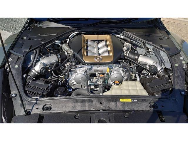 ＧＴ－Ｒ プレミアムエディション　Ｔ－スペック　特別限定車！　ミレニアムジェイドカラー　レイズ製鍛造アルミホイル　４１０ｍｍカーボンディスクブレーキ　Ｔスペック専用内装色　チタンマフラー（40枚目）