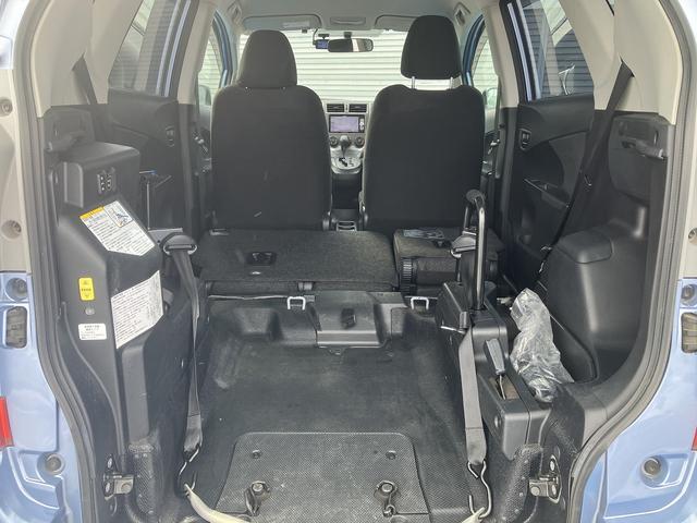 ラクティス Ｘ　車いす仕様車　タイプＩ　リヤシート付　車いす用スロープ　車いす用固定装置　車庫降下装置　格納リヤシート　バックカメラ　社外ＳＤナビ　フルセグＴＶ　ドライブレコーダー（前後）　ＥＴＣ　キーレス（11枚目）