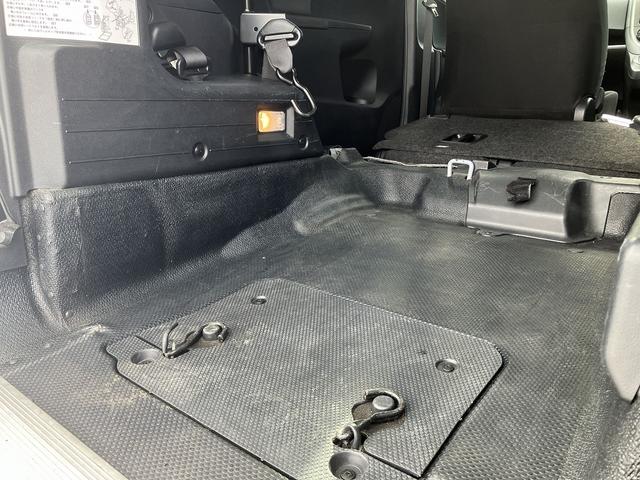 ラクティス Ｘ　車いす仕様車　タイプＩ　リヤシート付　車いす用スロープ　車いす用固定装置　車庫降下装置　格納リヤシート　バックカメラ　社外ＳＤナビ　フルセグＴＶ　ドライブレコーダー（前後）　ＥＴＣ　キーレス（16枚目）