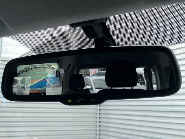 ハイエースバン ウェルキャブＢタイプ　４ＷＤ　ディーゼルターボ　車いす用固定装置２基　リモコン付き電動スイングアームリフト　オートステップ　手摺り　バックカメラ　Ｗエアコン　キーレス（22枚目）