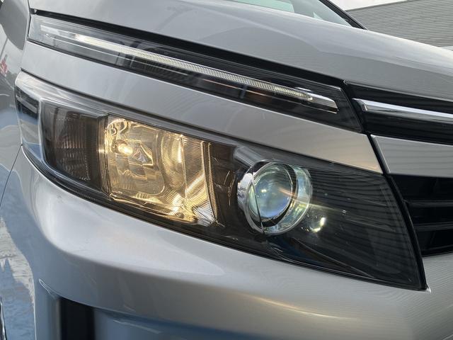 ヴォクシー Ｘ　スロープタイプＩ車いす２脚仕様　４ＷＤ　車いす用スロープ　車いす用固定装置２基　片側パワースライドドア　純正ＳＤナビ　ワンセグＴＶ　バックカメラ　ドライブレコーダー　ＥＴＣ　ＧＰＳレーダー　社外ＡＷ（35枚目）
