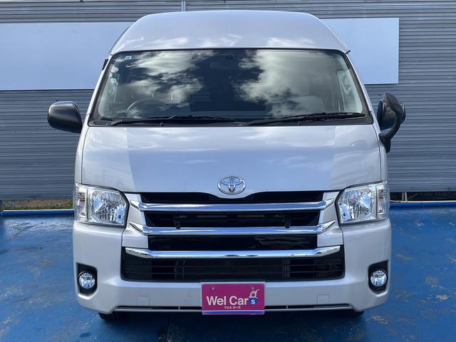 ハイエースコミューター スーパーロングＧＬ　４ＷＤ　車いす用固定装置４基　リヤリフト　オートステップ　出てくる手摺り　パワースライドドア　純正ナビ・ＴＶ　バックカメラ　純正ドラレコ　ＥＴＣ　エンジンスターター　ＧＰＳ＆レーダー探知機　社外ＡＷ（3枚目）