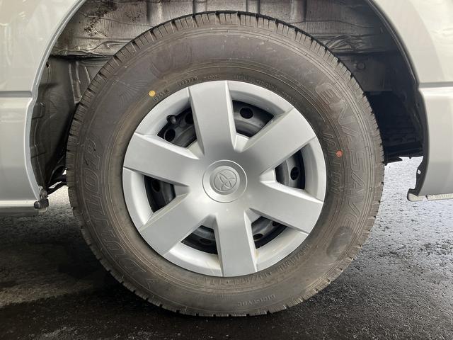 ハイエースバン ウェルキャブＢタイプ　４ＷＤ　ディーゼルターボ　トヨタセーフティセンス　車いす用固定装置２基　リモコン付き電動スイングアームリフト　オートステップ　手摺り　純正ナビ・ＴＶ　バックカメラ　純正ドライブレコーダー　キーレス（41枚目）