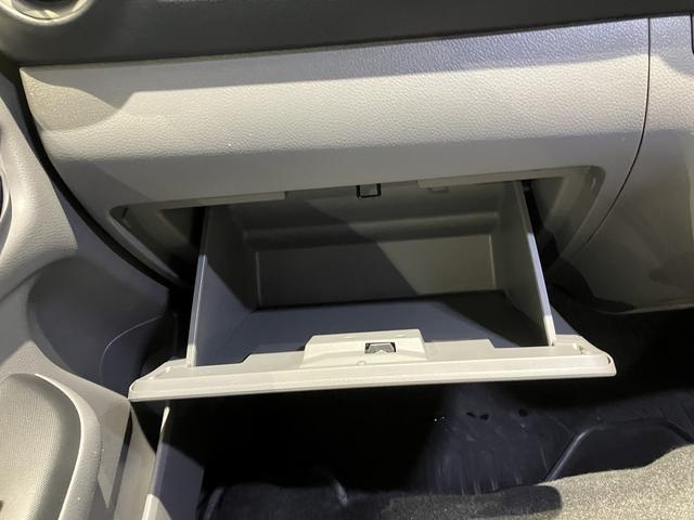 ＮＶ３５０キャラバンバン チェアキャブ車いす２名仕様　４ＷＤ　ディーゼルターボ　車いす用固定装置２基　リヤアームリフト　オートステップ　手摺り　３６０度アラウンドビューモニター　社外ナビ・ＴＶ　ＥＴＣ　社外エンスタ　ＬＥＤライト・ルームランプ（31枚目）