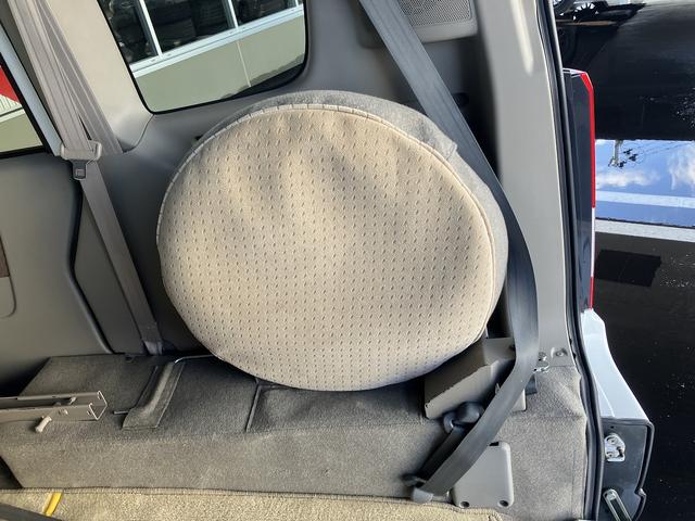 スペアタイヤ搭載です。