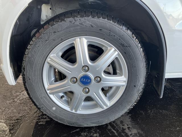 左フロントタイヤです。