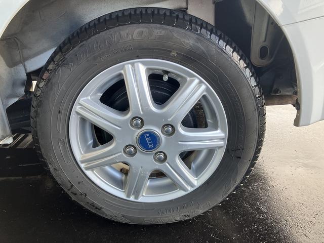 左リヤタイヤです。