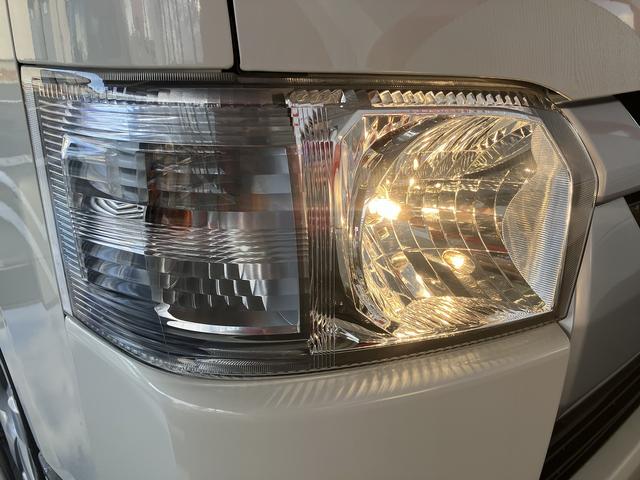 ハイエースバン ウェルキャブBタイプ 4WD ディーゼルターボ トヨタセーフティセンス 車いす用固定装置2基 リモコン付き電動スイングアームリフト オートステップ 手摺り 純正ナビ ワンセグTV バックカメラ ドライブレコーダー キーレス(35枚目)