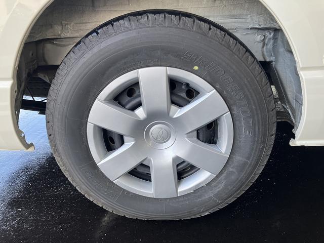 ハイエースバン ウェルキャブBタイプ 4WD ディーゼルターボ トヨタセーフティセンス 車いす用固定装置2基 リモコン付き電動スイングアームリフト オートステップ 手摺り 純正ナビ ワンセグTV バックカメラ ドライブレコーダー キーレス(40枚目)