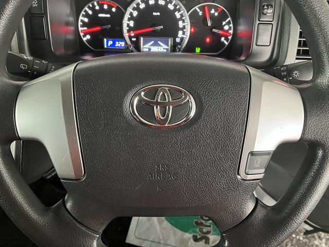 ハイエースバン 4WD トヨタセーフティセンス 車いす固定装置 リヤリフト オートステップ 手摺り パワースライドドア バックカメラ 純正ナビ ワンセグTV ドライブレコーダー ETC AC100Vコンセント(32枚目)