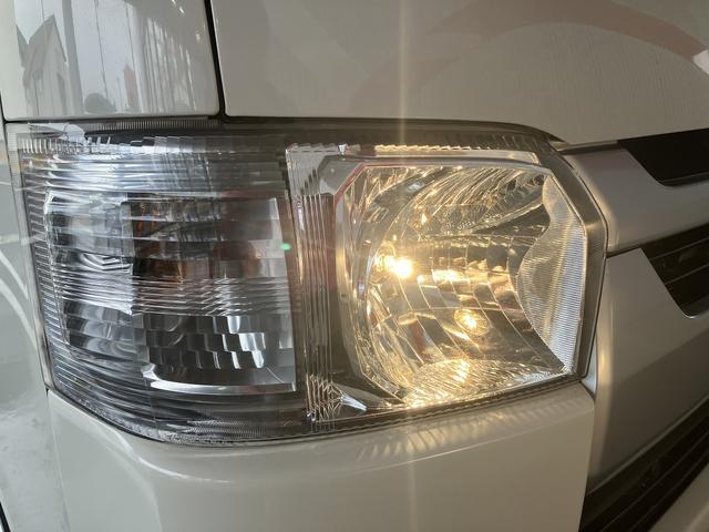 ハイエースバン ウェルキャブBタイプ 4WD ディーゼルターボ トヨタセーフティセンス 車いす用固定装置2基 リヤアームリフト オートステップ 手摺り パワースライドドア バックカメラ 純正ナビ ワンセグTV 純正ドライブレコーダー(35枚目)