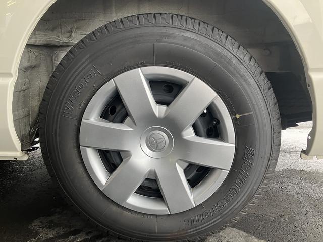 ハイエースバン ウェルキャブBタイプ 4WD ディーゼルターボ トヨタセーフティセンス 車いす用固定装置2基 リヤアームリフト オートステップ 手摺り パワースライドドア バックカメラ 純正ナビ ワンセグTV 純正ドライブレコーダー(42枚目)