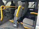 ウェルキャブＢタイプ　４ＷＤ　ディーゼルターボ　車いす用固定装置２基　リモコン付き電動スイングアームリフト　オートステップ　手摺り　バックカメラ　Ｗエアコン　キーレス（15枚目）