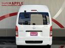 ハイエースバン ウェルキャブBタイプ 4WD ディーゼルターボ トヨタセーフティセンス 車いす用固定装置2基 リモコン付き電動スイングアームリフト オートステップ 手摺り 純正ナビ ワンセグTV バックカメラ ドライブレコーダー キーレス(8枚目)