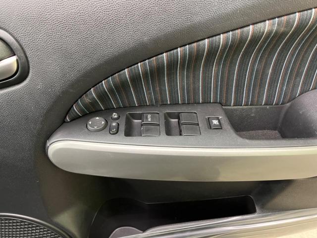 13C 禁煙車 純正SDナビ ETC キーレス(24枚目)