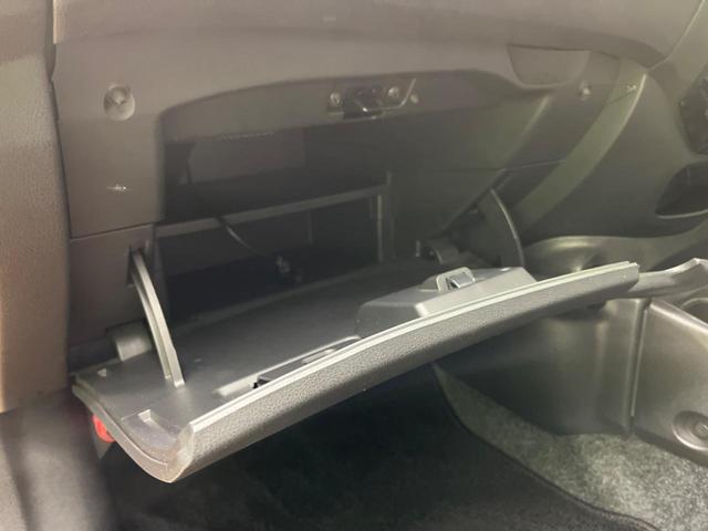 ノート ｅ－パワー　Ｘ　純正ＳＤナビ　全周囲カメラ　衝突被害軽減システム　禁煙車　ドラレコ　コーナーセンサー　スマートキー　ＬＥＤヘッド　車線逸脱警報　オートライト　オートエアコン　Ｂｌｕｅｔｏｏｔｈ　ＣＤ　ＤＶＤ再生（49枚目）