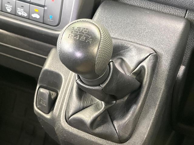 Ｎ－ＶＡＮ＋スタイル ファン・ホンダセンシング　４ＷＤ　ＭＴ車　ＳＤナビ　バックカメラ　ホンダセンシング　禁煙車　スマートキー　ＬＥＤヘッド　オートハイビーム　車線逸脱警報　オートライト　オートエアコン　Ｂｌｕｅｔｏｏｔｈ　ＣＤ／ＤＶＤ再生（3枚目）