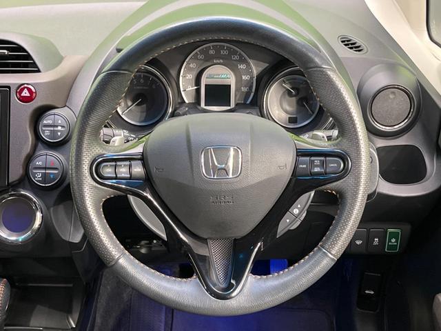 フィットシャトルハイブリッド ハイブリッド・スマートセレクション　純正９インチナビ　バックカメラ　禁煙車　ハーフレザーシート　シートヒーター　ＨＩＤヘッド　ＥＴＣ　クルコン　オートライト　オートエアコン　純正１５インチＡＷ　ＣＤ／ＤＶＤ再生　フルセグ　革巻ハンドル（11枚目）