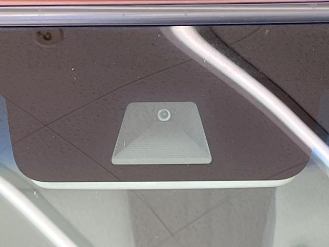 N-BOX G・EXターボホンダセンシング 両側電動スライド 純正8型ナビ フリップダウン バックカメラ ホンダセンシング レーダークルーズ 禁煙車 ドラレコ レーンキープ LEDヘッド ETC オートハイビーム 車線逸脱警報 誤発進抑制機能(7枚目)