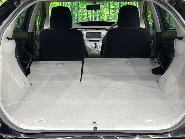 プリウス Ｓ　後期　純正ナビ　バックカメラ　禁煙車　スマートキー　ＨＩＤヘッド　ビルトインＥＴＣ　純正１５インチアルミ　オートライト　オートエアコン　ＣＤ　地デジ　ステアリングスイッチ　トラクションコントロール（9枚目）
