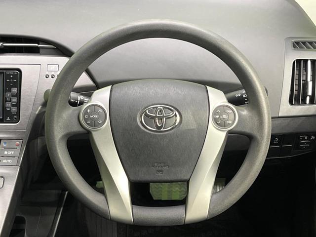 プリウス Ｓ　後期　純正ナビ　バックカメラ　禁煙車　スマートキー　ＨＩＤヘッド　ビルトインＥＴＣ　純正１５インチアルミ　オートライト　オートエアコン　ＣＤ　地デジ　ステアリングスイッチ　トラクションコントロール（10枚目）