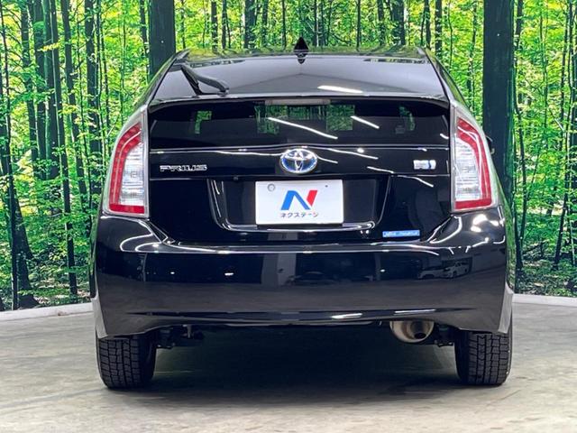 プリウス Ｓ　後期　純正ナビ　バックカメラ　禁煙車　スマートキー　ＨＩＤヘッド　ビルトインＥＴＣ　純正１５インチアルミ　オートライト　オートエアコン　ＣＤ　地デジ　ステアリングスイッチ　トラクションコントロール（14枚目）