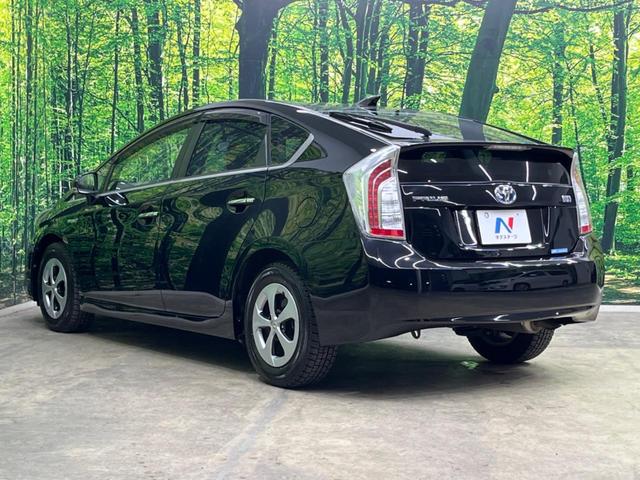 プリウス Ｓ　後期　純正ナビ　バックカメラ　禁煙車　スマートキー　ＨＩＤヘッド　ビルトインＥＴＣ　純正１５インチアルミ　オートライト　オートエアコン　ＣＤ　地デジ　ステアリングスイッチ　トラクションコントロール（25枚目）