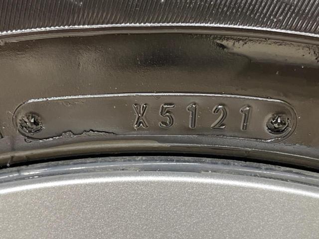 プリウス Ｓ　後期　純正ナビ　バックカメラ　禁煙車　スマートキー　ＨＩＤヘッド　ビルトインＥＴＣ　純正１５インチアルミ　オートライト　オートエアコン　ＣＤ　地デジ　ステアリングスイッチ　トラクションコントロール（31枚目）