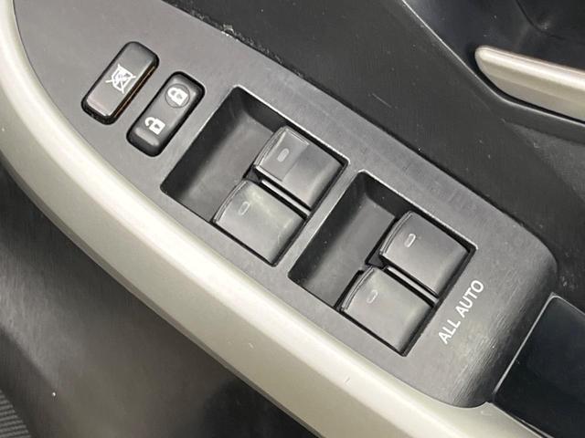 プリウス Ｓ　後期　純正ナビ　バックカメラ　禁煙車　スマートキー　ＨＩＤヘッド　ビルトインＥＴＣ　純正１５インチアルミ　オートライト　オートエアコン　ＣＤ　地デジ　ステアリングスイッチ　トラクションコントロール（51枚目）