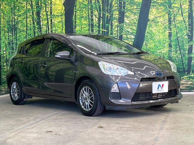 アクア S SDナビ 禁煙車 スマートキー ETC オートライト オートエアコン CD DVD再生 フルセグ ステアリングスイッチ シートリフター プライバシーガラス ドアバイザー ヘッドライトレベライザー(16枚目)