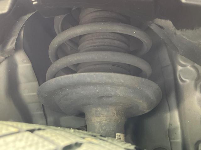 アクア S SDナビ 禁煙車 スマートキー ETC オートライト オートエアコン CD DVD再生 フルセグ ステアリングスイッチ シートリフター プライバシーガラス ドアバイザー ヘッドライトレベライザー(20枚目)