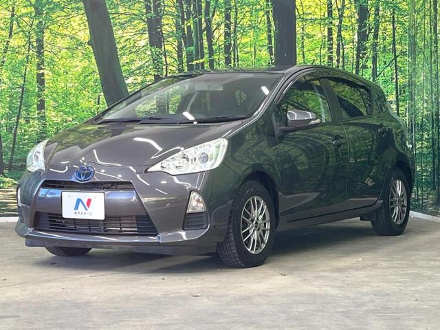 アクア S SDナビ 禁煙車 スマートキー ETC オートライト オートエアコン CD DVD再生 フルセグ ステアリングスイッチ シートリフター プライバシーガラス ドアバイザー ヘッドライトレベライザー(24枚目)