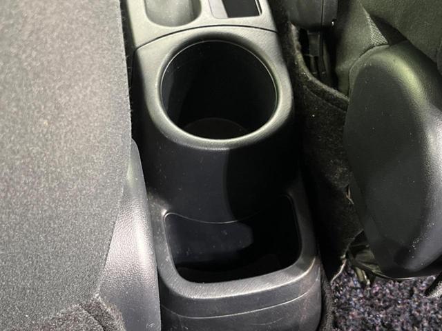 アクア S SDナビ 禁煙車 スマートキー ETC オートライト オートエアコン CD DVD再生 フルセグ ステアリングスイッチ シートリフター プライバシーガラス ドアバイザー ヘッドライトレベライザー(52枚目)