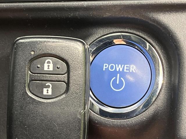 アクア S SDナビ バックカメラ 禁煙車 スマートキー オートライト オートエアコン CD 地デジ 15インチアルミホイル 電動格納ミラー シートリフター ワイパーデアイサー トラクションコントロール(5枚目)