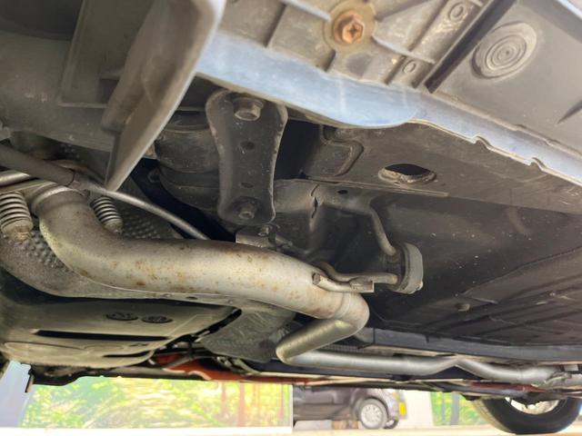 アクア S SDナビ バックカメラ 禁煙車 スマートキー オートライト オートエアコン CD 地デジ 15インチアルミホイル 電動格納ミラー シートリフター ワイパーデアイサー トラクションコントロール(22枚目)