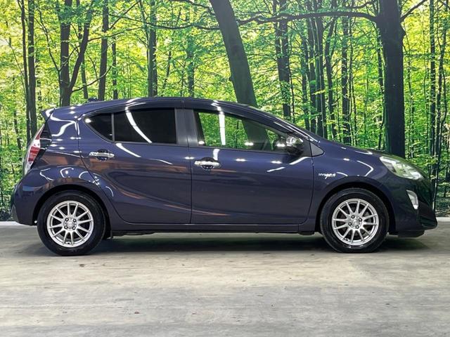 アクア S SDナビ バックカメラ 禁煙車 スマートキー オートライト オートエアコン CD 地デジ 15インチアルミホイル 電動格納ミラー シートリフター ワイパーデアイサー トラクションコントロール(27枚目)