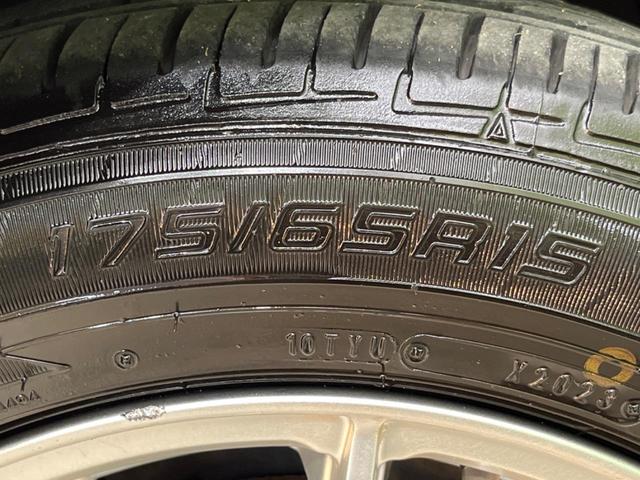 アクア S SDナビ バックカメラ 禁煙車 スマートキー オートライト オートエアコン CD 地デジ 15インチアルミホイル 電動格納ミラー シートリフター ワイパーデアイサー トラクションコントロール(31枚目)