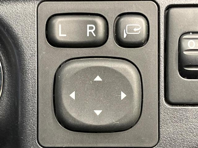 アクア S SDナビ バックカメラ 禁煙車 スマートキー オートライト オートエアコン CD 地デジ 15インチアルミホイル 電動格納ミラー シートリフター ワイパーデアイサー トラクションコントロール(34枚目)