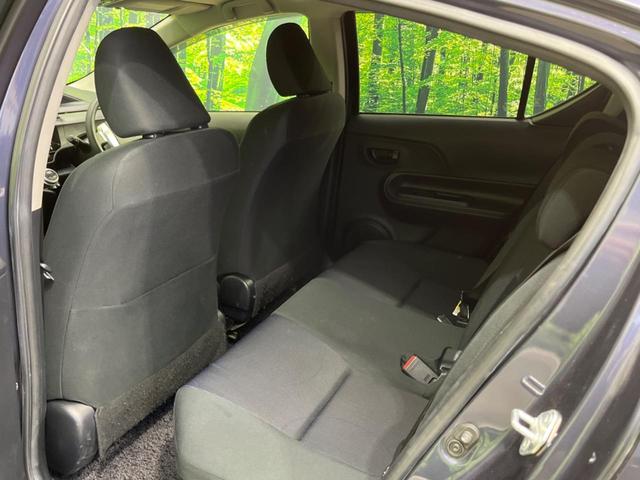 アクア S SDナビ バックカメラ 禁煙車 スマートキー オートライト オートエアコン CD 地デジ 15インチアルミホイル 電動格納ミラー シートリフター ワイパーデアイサー トラクションコントロール(38枚目)