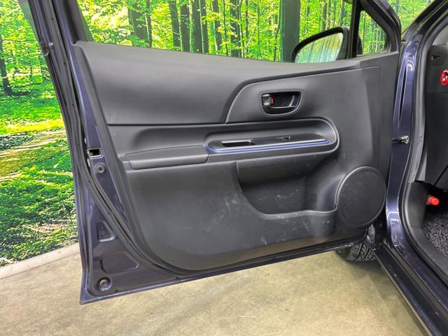 アクア S SDナビ バックカメラ 禁煙車 スマートキー オートライト オートエアコン CD 地デジ 15インチアルミホイル 電動格納ミラー シートリフター ワイパーデアイサー トラクションコントロール(42枚目)