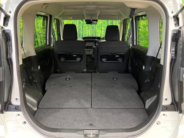 ���i�̂���������ʋ΁A���}���ɏ\���ȉ׎��X�y�[�X���m�ۂ��Ă���܂��B�Z�J���h�V�[�g��|���ƁA�傫�ȉו��̐ύڂ��\�ł���