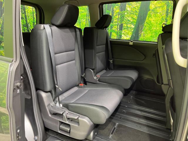 セレナ ＸＶ　４ＷＤ　両側電動スライド　純正１０型ナビ　全周囲カメラ　インテリジェントエマージェンシーブレーキ　禁煙車　ドラレコ　コーナーセンサー　レーンキープ　スマートキー　ＥＴＣ　クルコン　オートハイビーム（9枚目）