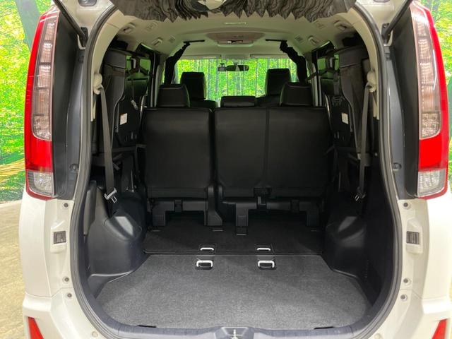 ノア Ｓｉ　４ＷＤ　両側電動スライド　９型ナビ　フリップダウン　バックカメラ　禁煙車　前後ドラレコ　スマートキー　ＬＥＤヘッド　ＥＴＣ　オートライト　オートエアコン　純正１６インチＡＷ　Ｂｌｕｅｔｏｏｔｈ再生（11枚目）