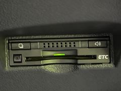【ＥＴＣ】高速道路の料金所をストレスなく通過！話題のスポットやサービスエリアに多い「スマートIntercooler」利用時は必須のアイテムです。当店でセットアップを実施、ご納車当日からすぐにご利用いただけます！ 7