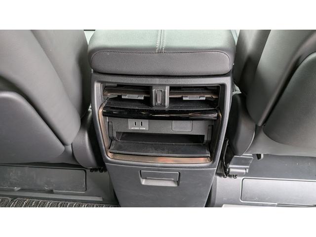 アルファード Ｚ　ユニバーサルステップ／プリクラッシュセーフティ／ブラインドスポット／レーンディパーチャーアラート／デジタルインナーミラー／ナビ／ＴＶ／３６０°カメラ／後席モニター／レザーシート／メーカー保証継承（36枚目）