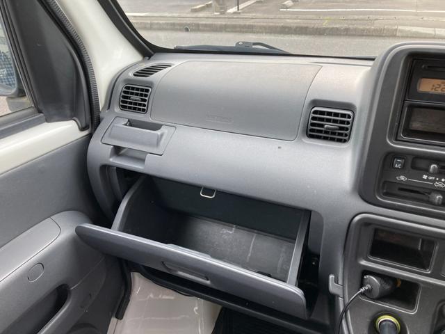 ハイゼットカーゴ デッキバンＧ　４ＷＤ　５速マニュアル　両側スライドドア　前方ドラレコ　ポータブルナビ　荷台マッド　社外アルミ　ＣＤデッキ　シートカバー　車検Ｒ９年１月　パワステ　エアコン　パワーウィンドウ　１７３７１５ｋｍ　軽バン（20枚目）