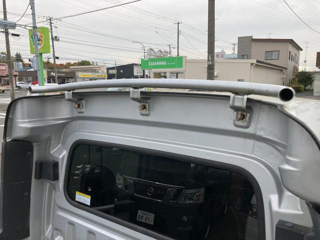 ハイゼットカーゴ デッキバンＧ　４ＷＤ　５速マニュアル　両側スライドドア　前方ドラレコ　ポータブルナビ　荷台マッド　社外アルミ　ＣＤデッキ　シートカバー　車検Ｒ９年１月　パワステ　エアコン　パワーウィンドウ　１７３７１５ｋｍ　軽バン（62枚目）