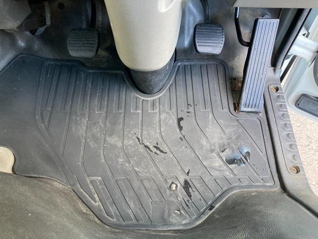 アトラストラック 4WD 5速マニュアル 3.0ディーゼルターボ 1.4t積 左電格ミラー ミラーヒーター スチールデッキ タイヤサイズ205/65R16 車両総重量3555kg 新普通免許で乗れます 136753km(38枚目)