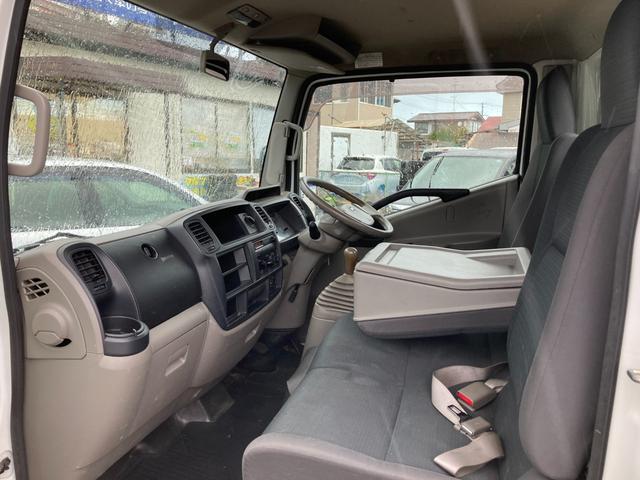 アトラストラック 4WD 5速マニュアル 3.0ディーゼルターボ 1.4t積 左電格ミラー ミラーヒーター スチールデッキ タイヤサイズ205/65R16 車両総重量3555kg 新普通免許で乗れます 136753km(43枚目)