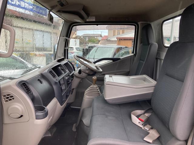 アトラストラック 4WD 5速マニュアル 3.0ディーゼルターボ 1.4t積 左電格ミラー ミラーヒーター スチールデッキ タイヤサイズ205/65R16 車両総重量3555kg 新普通免許で乗れます 136753km(44枚目)